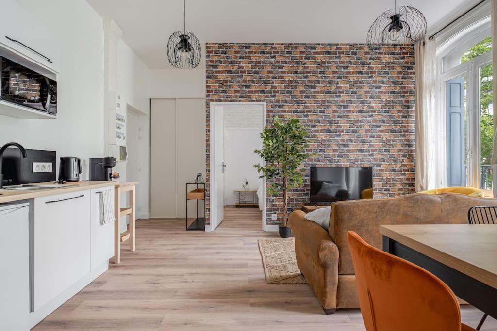 Grand Appartement «  City » Spacieux Et Moderne Сент Етиен Екстериор снимка