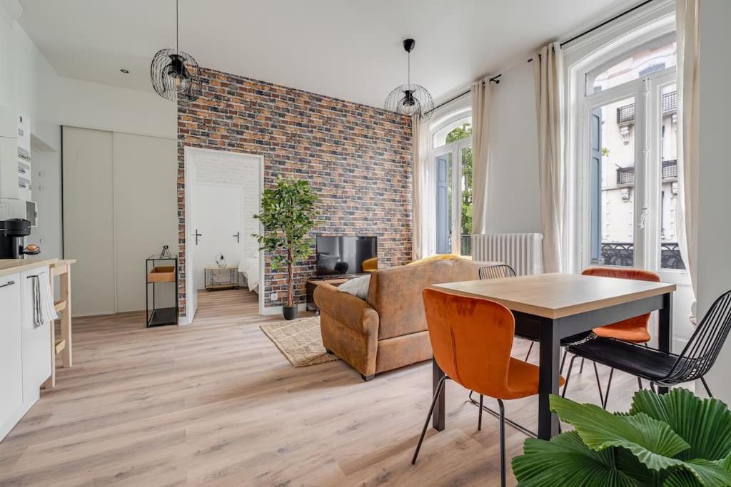 Grand Appartement «  City » Spacieux Et Moderne Сент Етиен Екстериор снимка